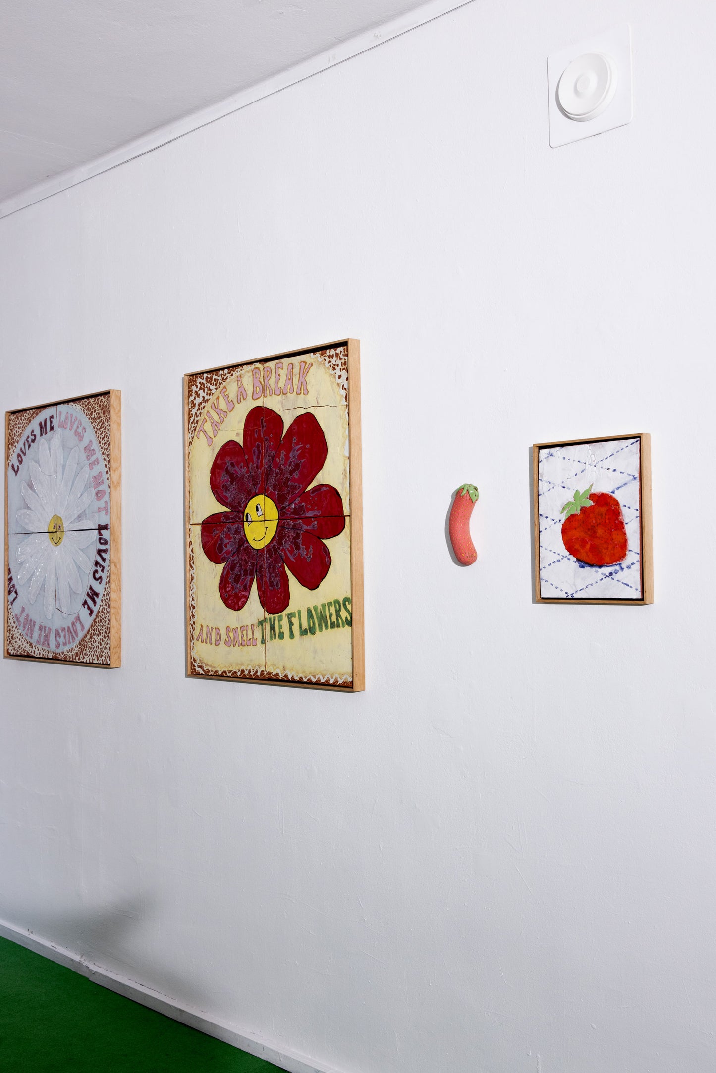 Take a Break and Smell the Flowers, seinäteos