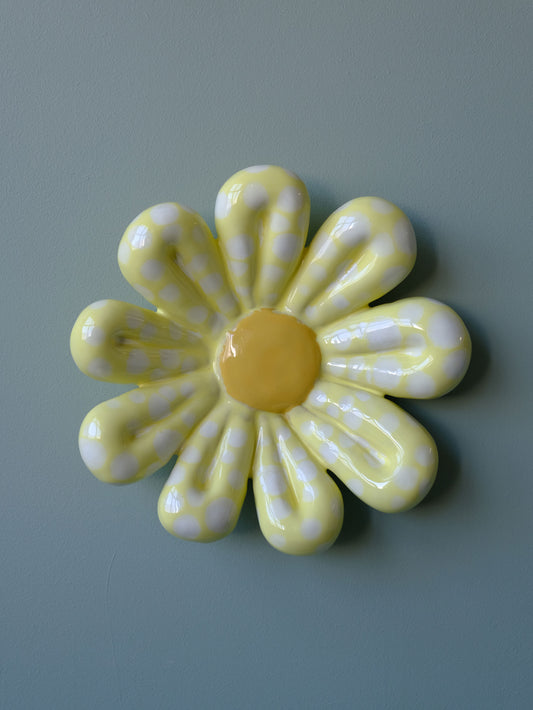 Wall Flower - Buttercup Dots