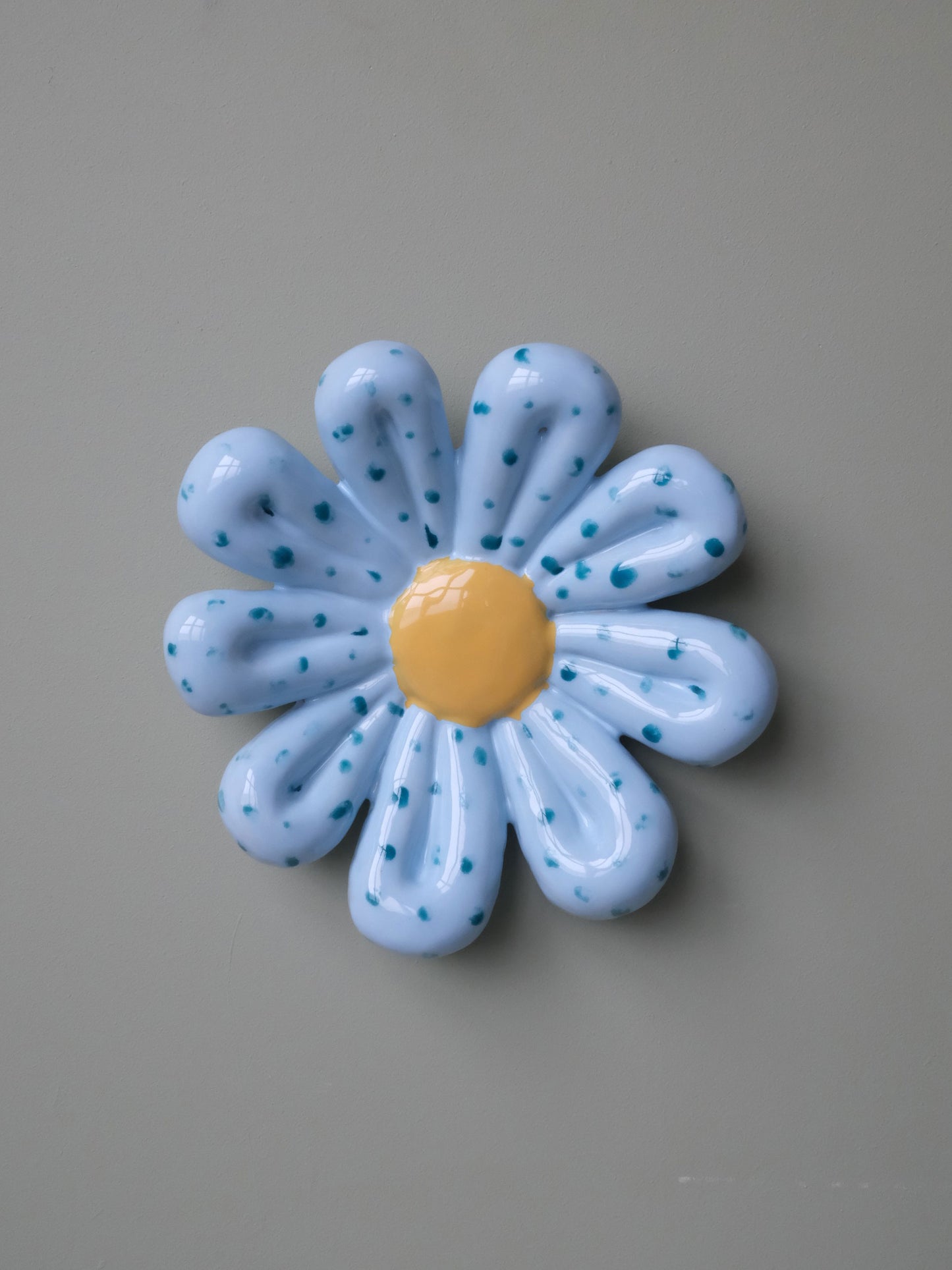 Wall Flower - Light Blue Dots