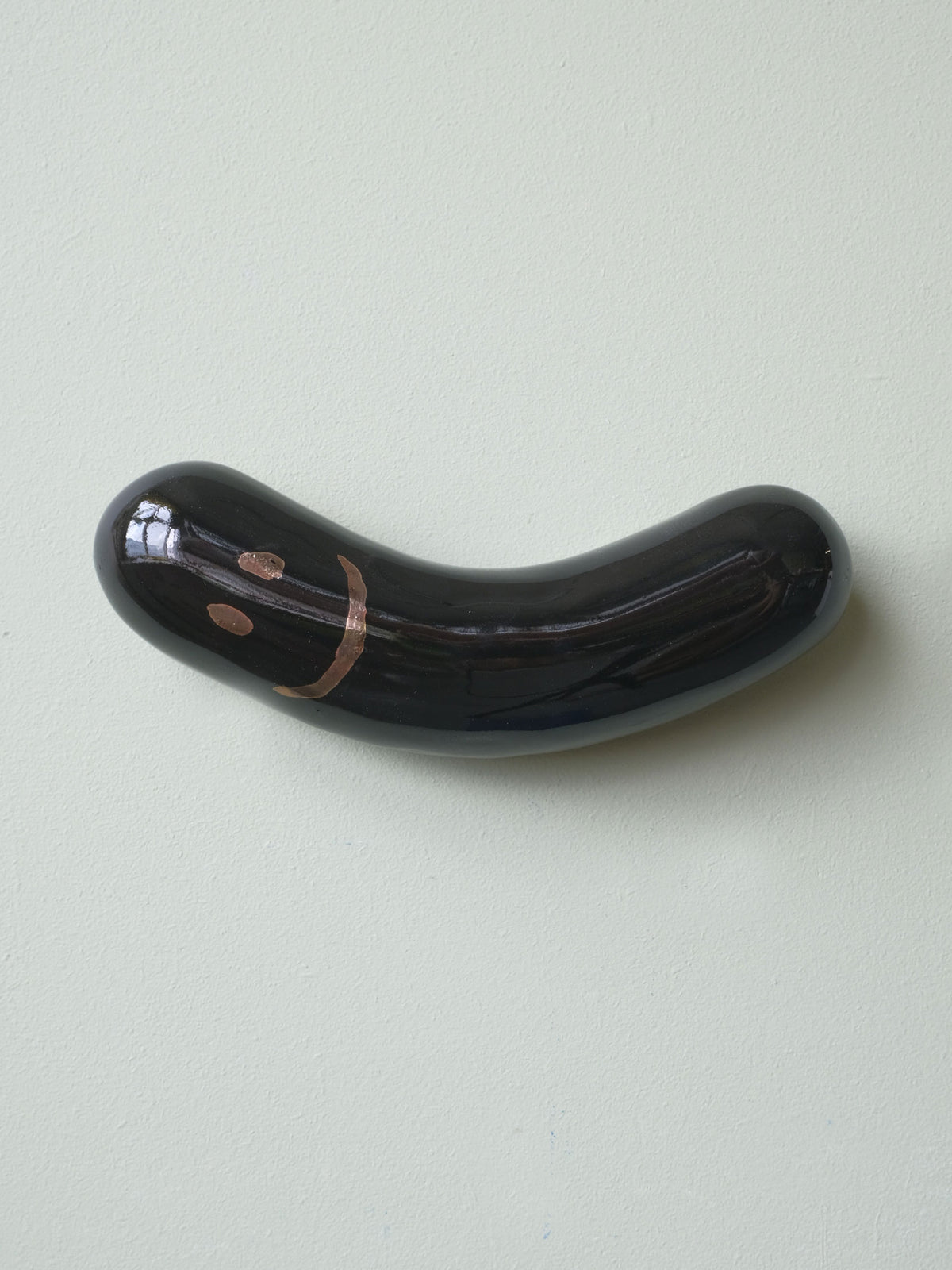 Wall Sausage - Mustamakkara Golden Smile