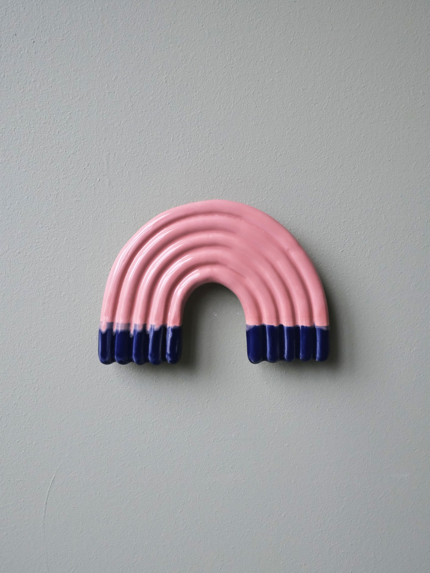 Rainbow Wall Sculpture - Mustikka dippi 1