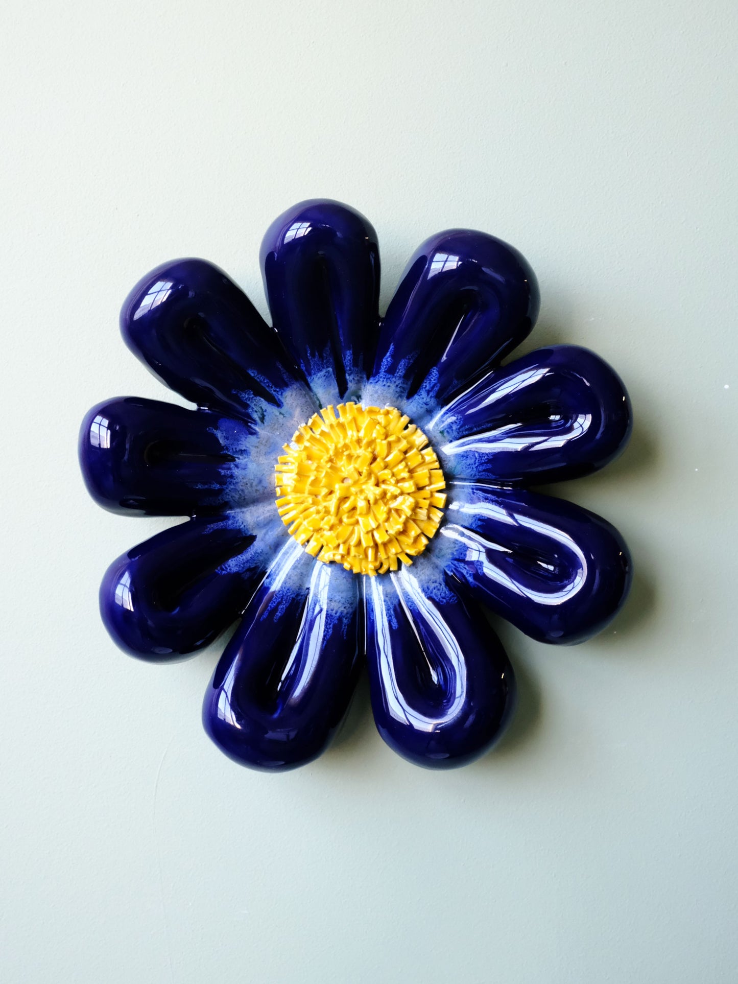 Wall Flower - Orvokki