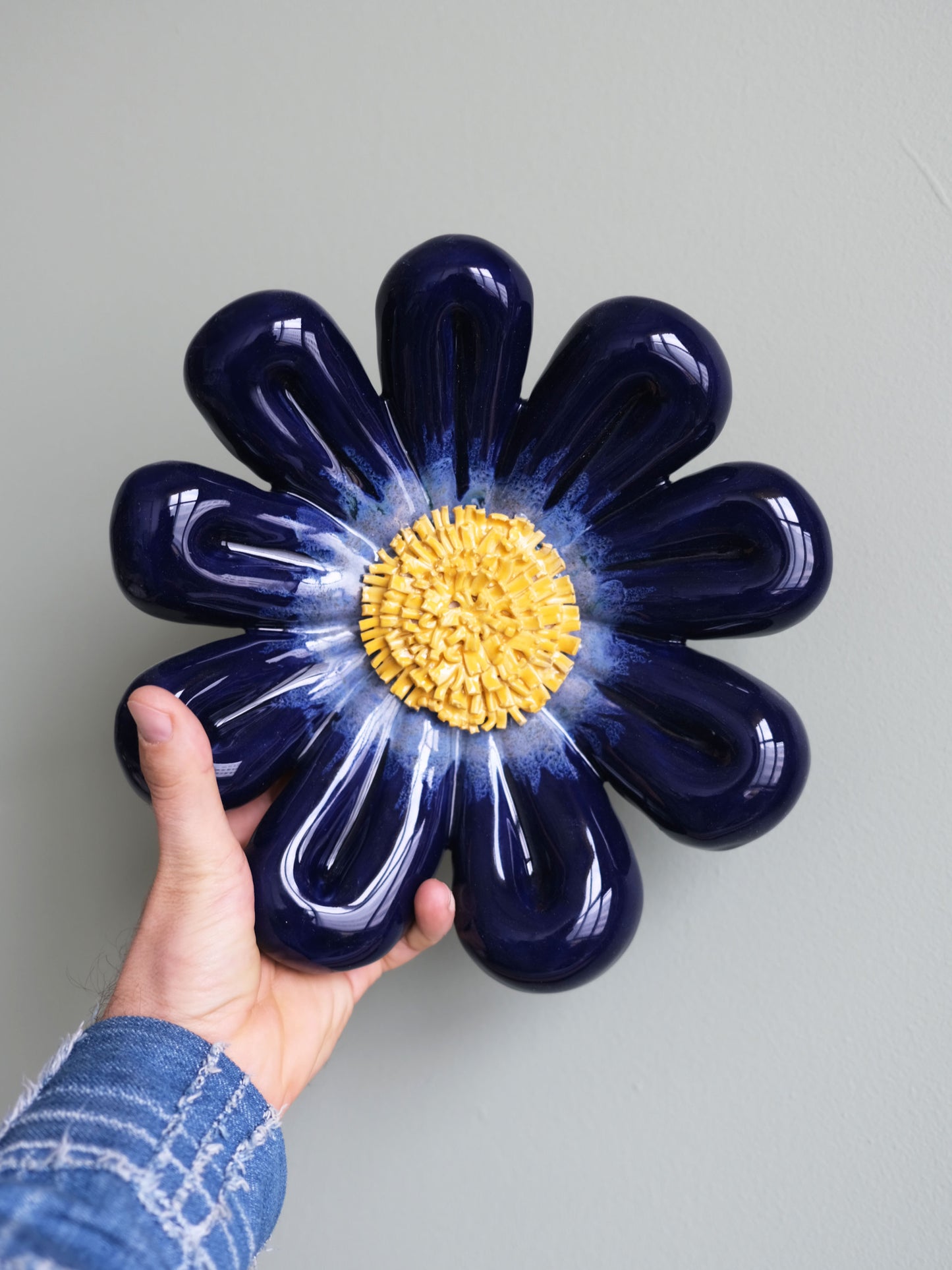 Wall Flower - Orvokki