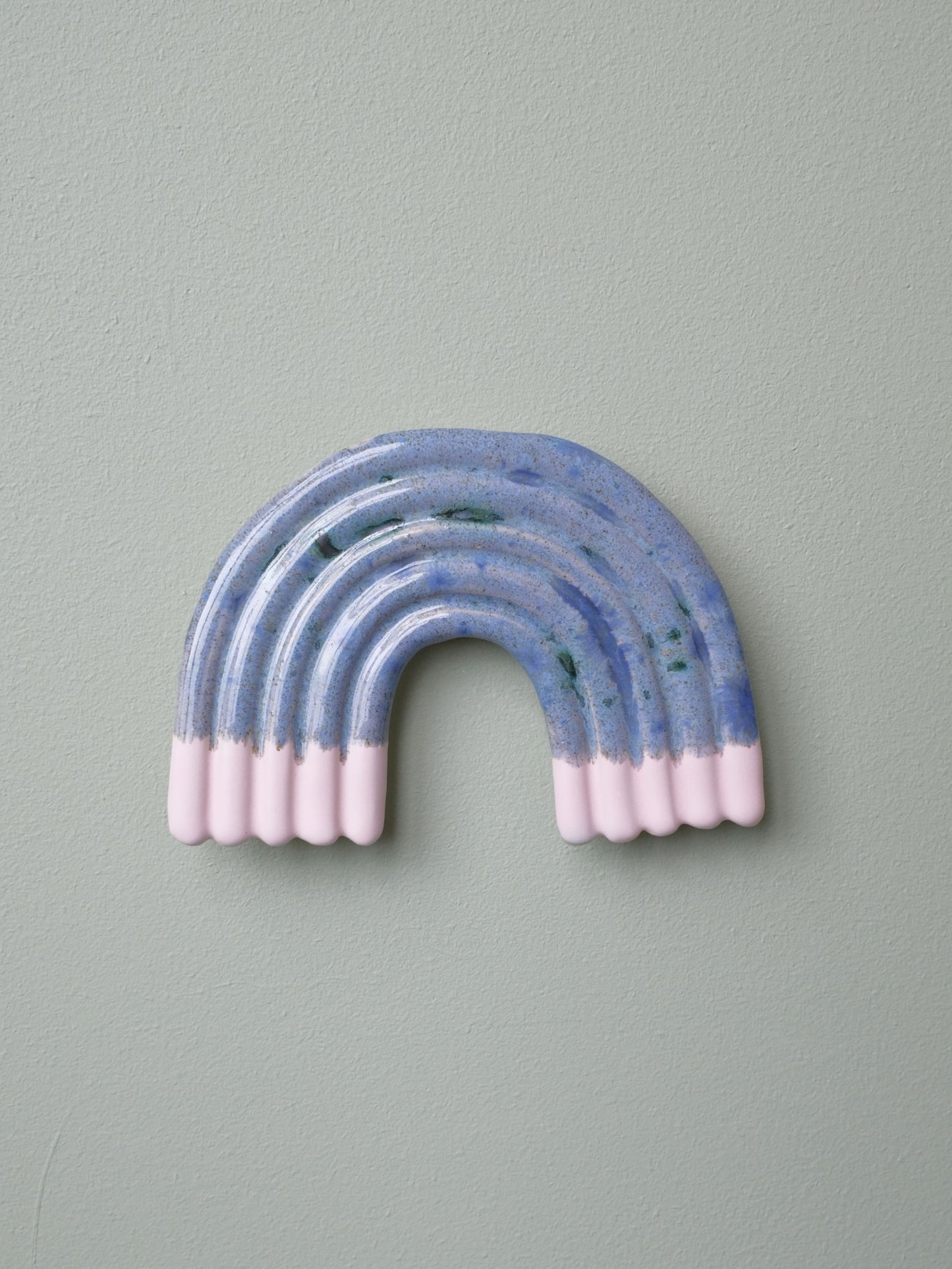 Rainbow Wall Sculpture - Syreeni Matta Pinkki dippi