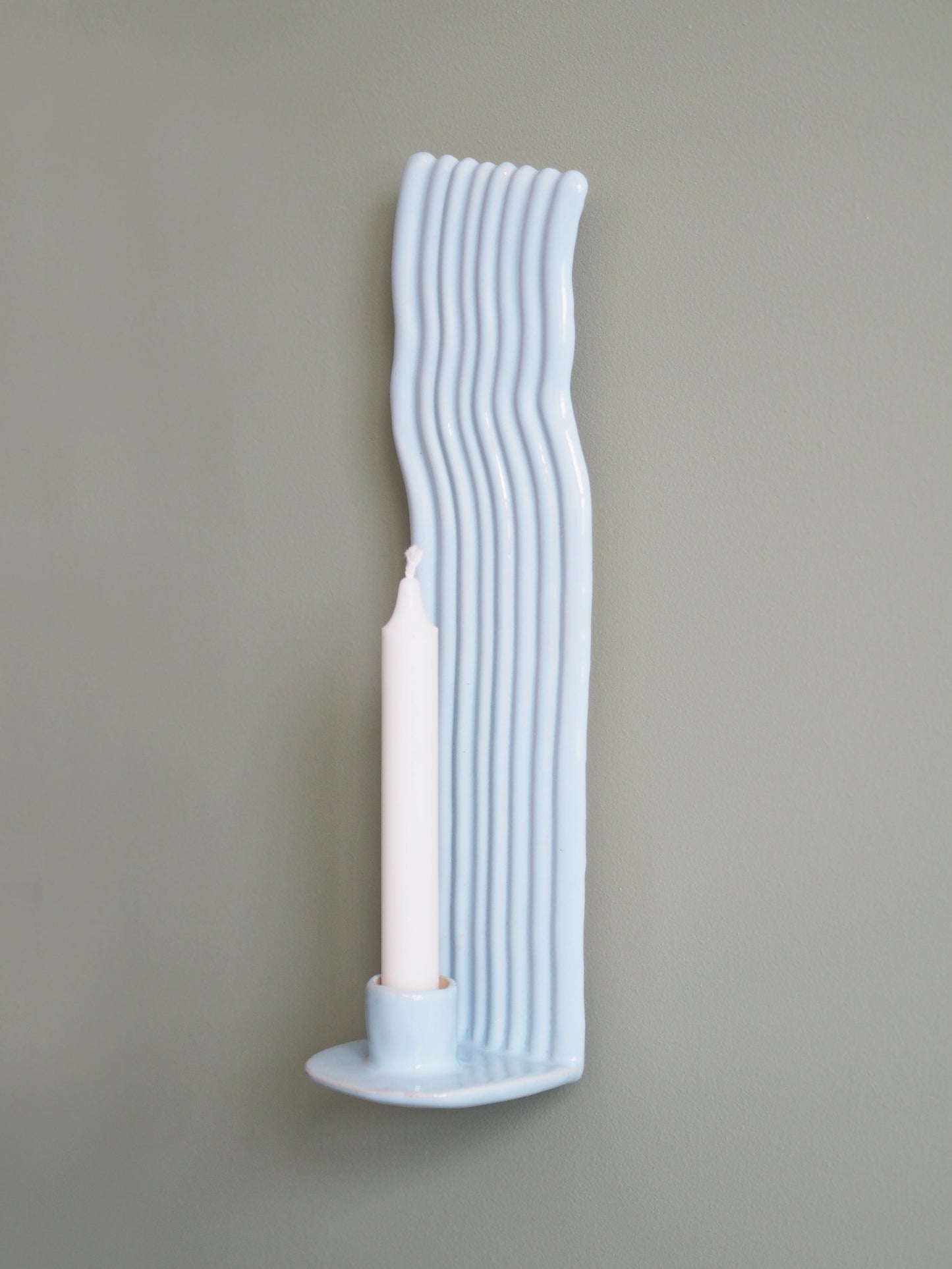 Wavy Candle Holder Babyblue, model no 2